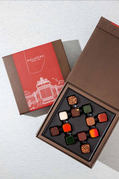 Gift Box of 12 Chocolate Bonbons