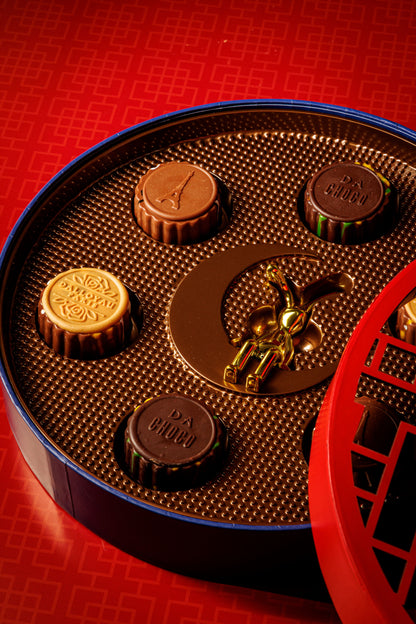 Crispy Chocolate Mooncake