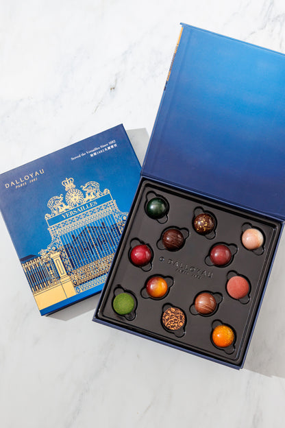 Gift Box of 12 Chocolate Bonbons