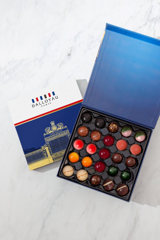 Gift Box of 25 Chocolate Bonbons - Blue