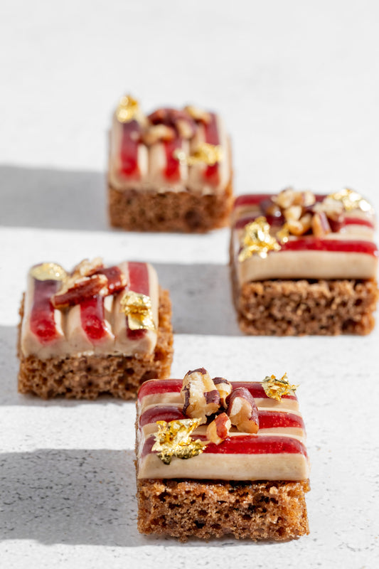 Duck Foie Gras, Gingerbread & Cranberry (12pcs)